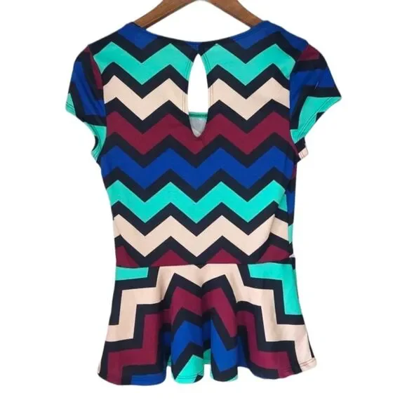 NWT Charlotte Russe Colorful Chevron Peplum Blouse Top L - Maroon Blue Tan Black - Picture 8 of 8